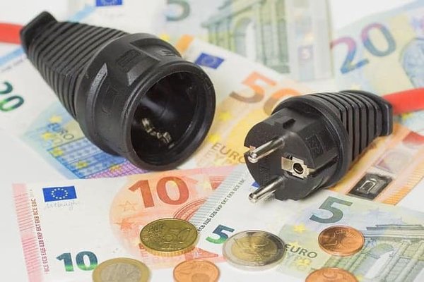 Comment réduire sa consommation d'énergie grâce aux énergies renouvelables et au solaire ?